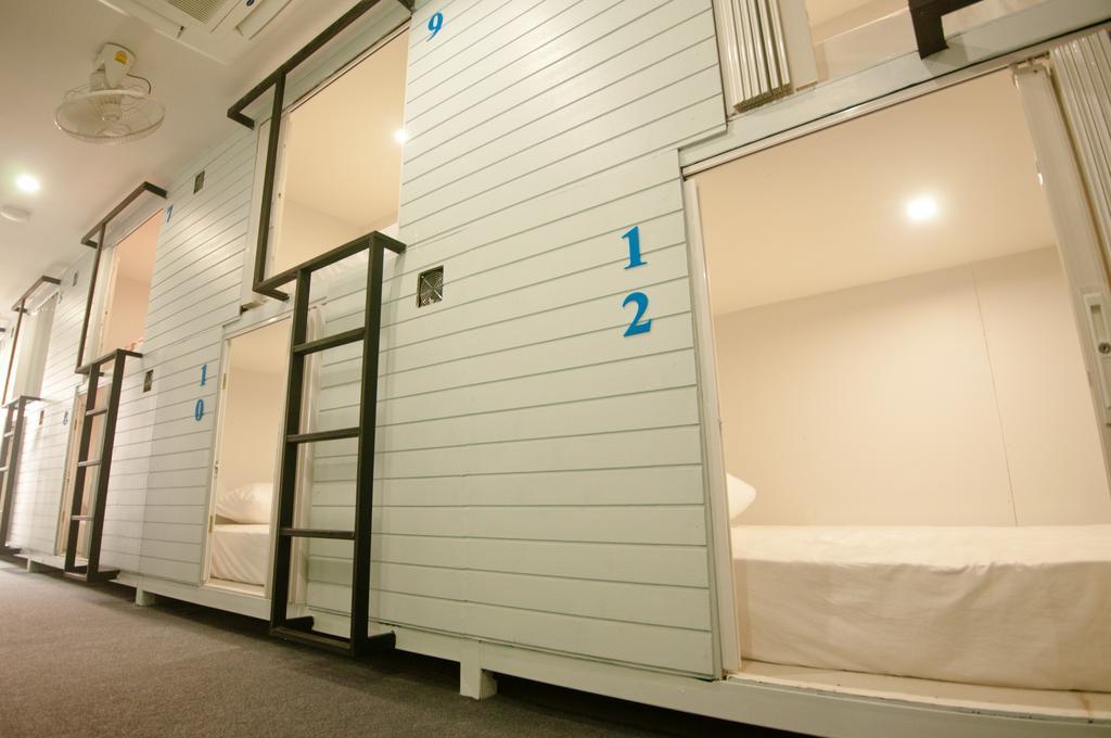 Hotel Capsule Suratthani Сурат Тхани Екстериор снимка
