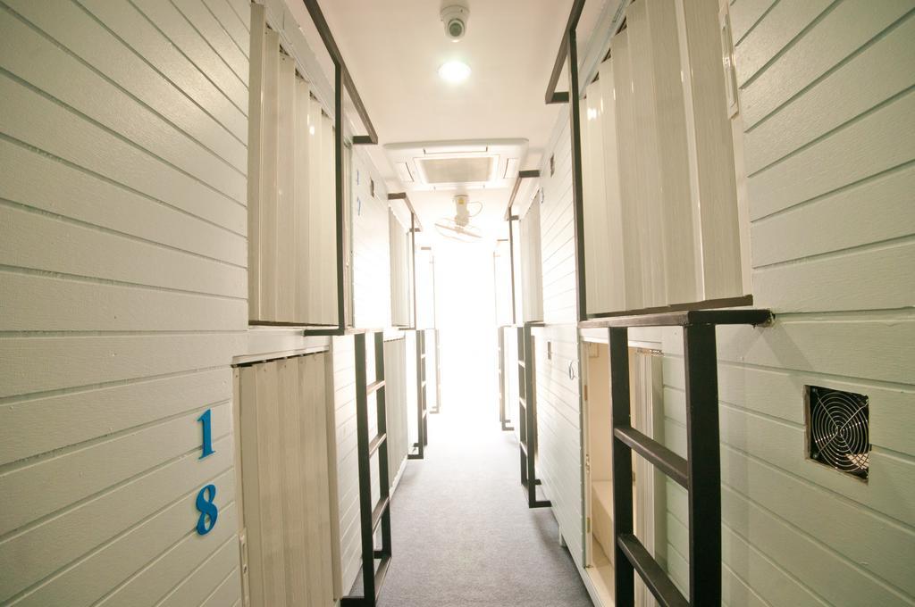 Hotel Capsule Suratthani Сурат Тхани Екстериор снимка