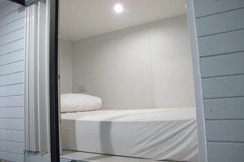 Hotel Capsule Suratthani Сурат Тхани Екстериор снимка