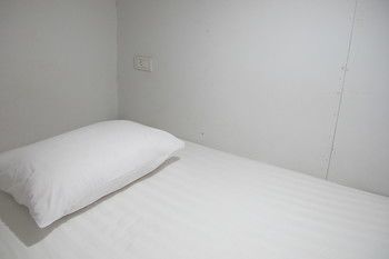 Hotel Capsule Suratthani Сурат Тхани Екстериор снимка